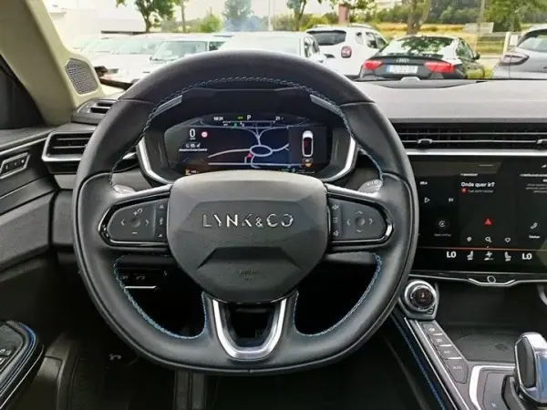 Lynk & Co 1 2022 - 29000 EUR, 29500 km - AUTO.MOTO.pt - 29500km - foto 17 de 30