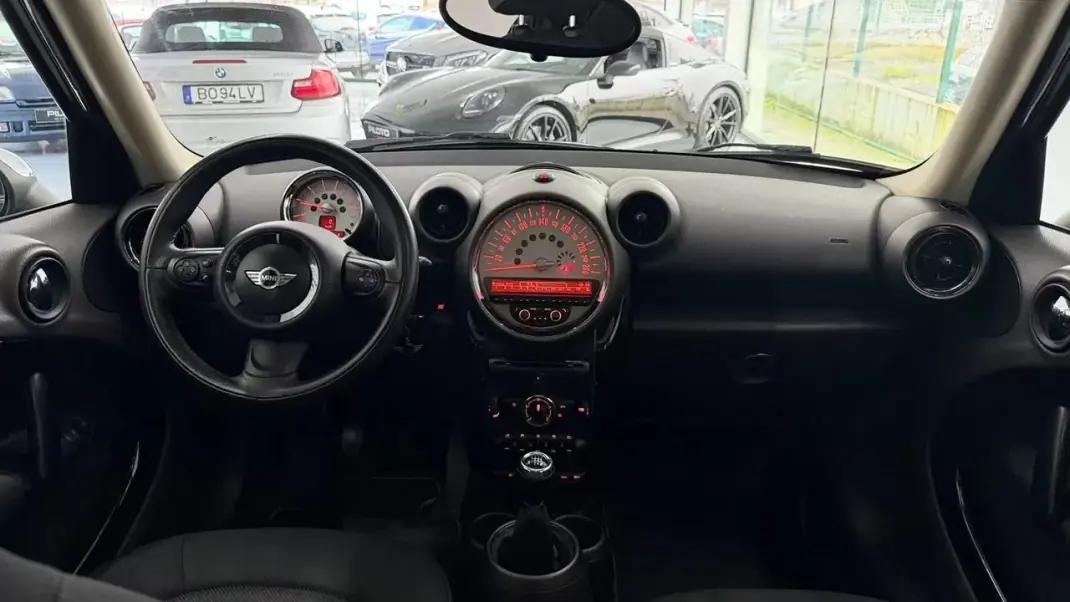MINI Countryman 2010 - 10980 EUR, 187041 km - AUTO.MOTO.pt - 187041km - foto 20 de 28