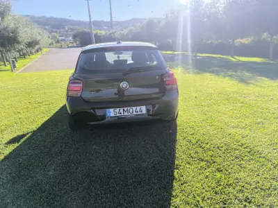 BMW 120 2011 — foto 5 de 10