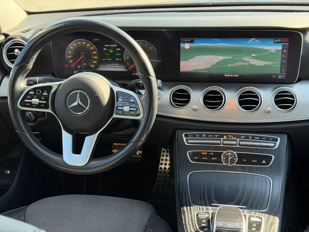 Mercedes-Benz E 300 2019 - 25900 EUR, 138000 km - 138000km - foto 5 de 33