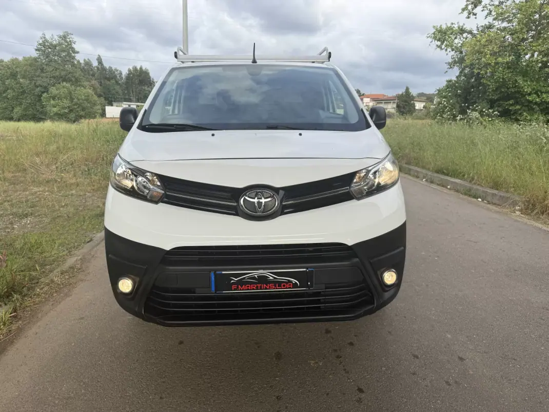 Toyota 2019 - 16190 EUR, 109000 km - AUTO.MOTO.pt - 109000km - foto 5 de 31