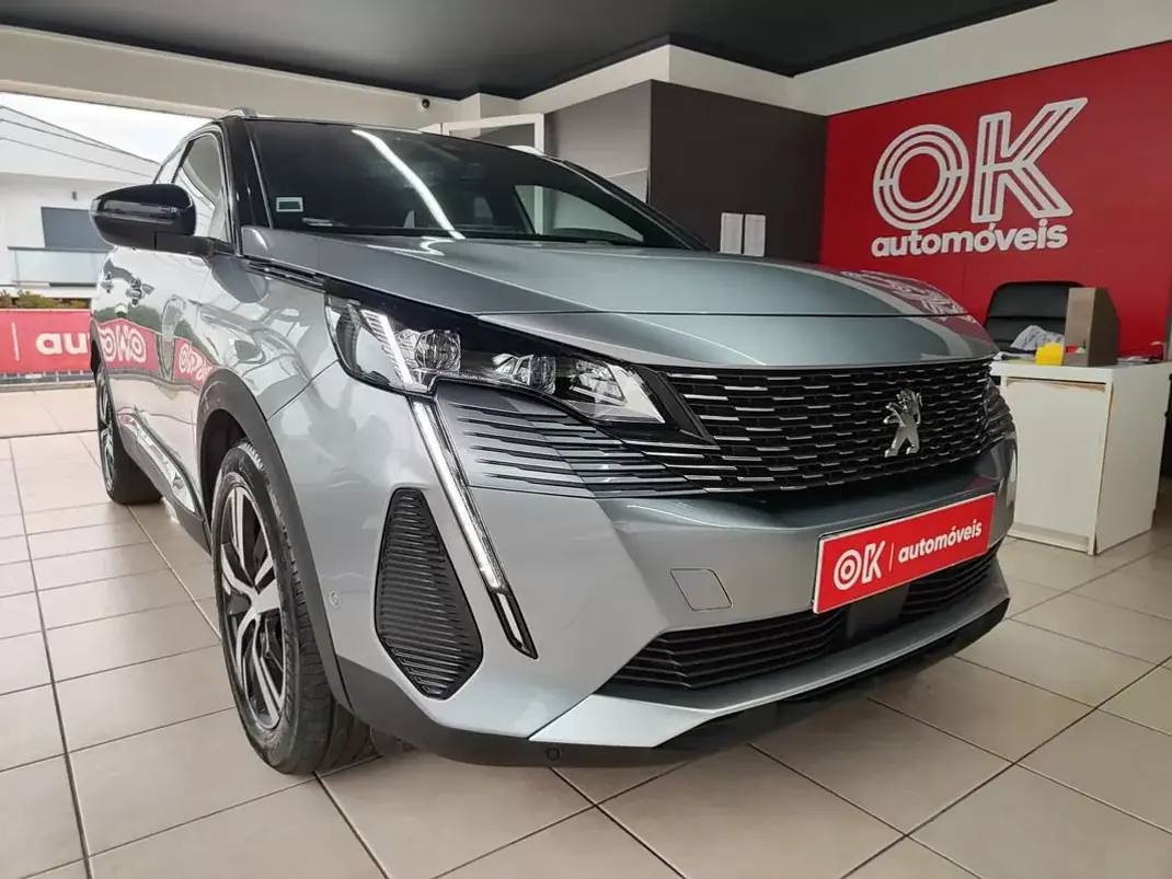Peugeot 3008 2021 - 19750 EUR, 148000 km - AUTO.MOTO.pt - 148000km - foto 1 de 33