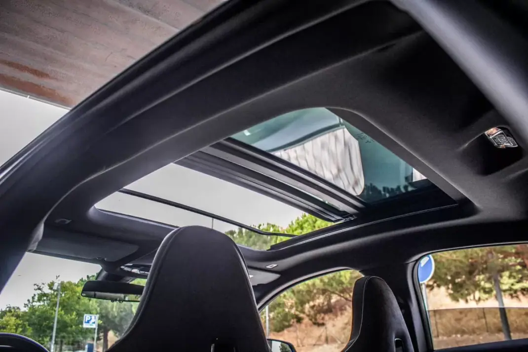 BMW M235i Gran Coupé 2020 - 39000 EUR, 74219 km - AUTO.MOTO.pt - 74219km - foto 56 de 57