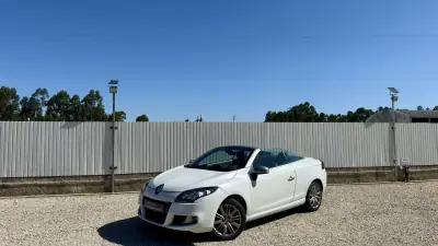 Renault Mégane Cabrio 2012 - 11800 EUR, 182000 km - AUTO.MOTO.pt - 182000km - foto 3 de 38