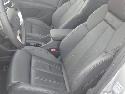 Audi Q4 e-tron 2025 - 45900 EUR, 14896 km - 14896km - foto 8 de 29
