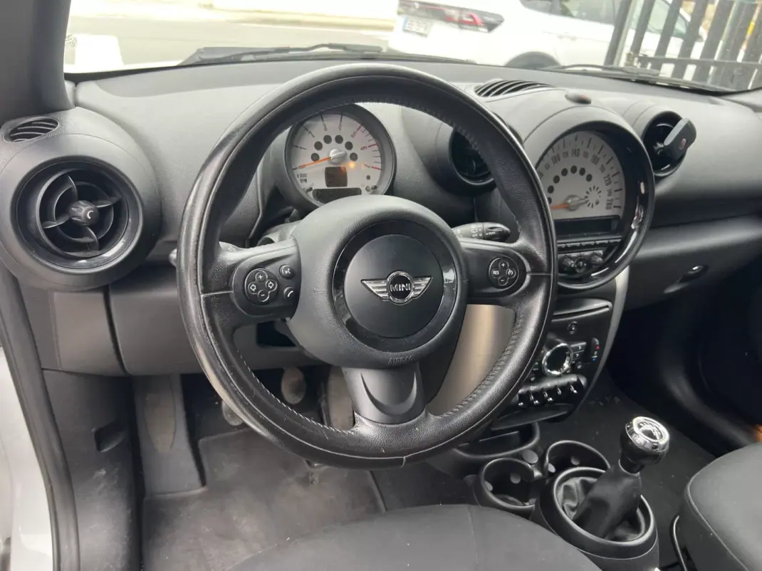 MINI Countryman 2014 - 11900 EUR, 174000 km - 174000km - foto 6 de 18