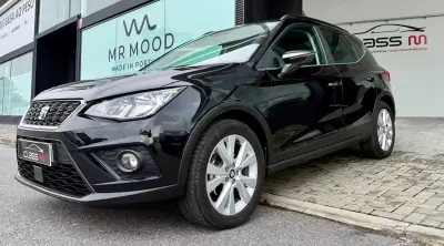 SEAT Arona 2017 - 13750 EUR, 116324 km - AUTO.MOTO.pt - 116324km - foto 2 de 17