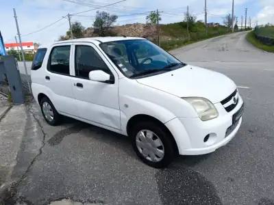 Suzuki Ignis 2004 - 2500 EUR, 216000 km - AUTO.MOTO.pt - 216000km - foto 5 de 15