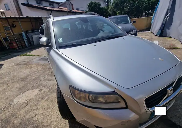 Volvo V50 2007 - 4250 EUR, 320000 km - AUTO.MOTO.pt - 320000km - foto 3 de 9