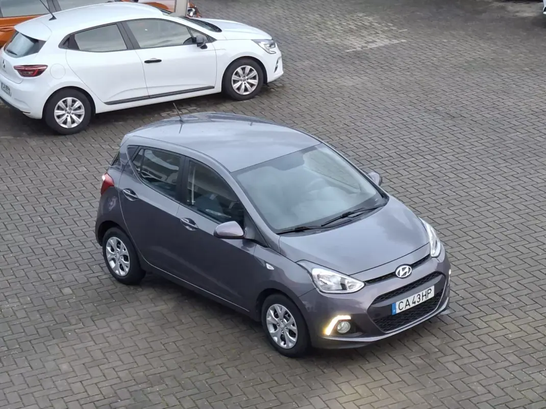 Hyundai i10 2016 - 8750 EUR, 92642 km - AUTO.MOTO.pt - 92642km - foto 23 de 24