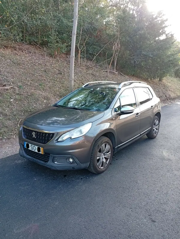 Peugeot 2008 Style 2017 Diesel — 97 500 km · Lisbon Peugeot 2008 Style 2017 Diesel