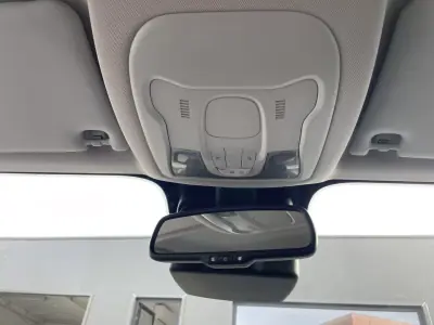 Jeep Renegade 2019 - 15500 EUR, 106977 km - AUTO.MOTO.pt - 106977km - foto 33 de 39