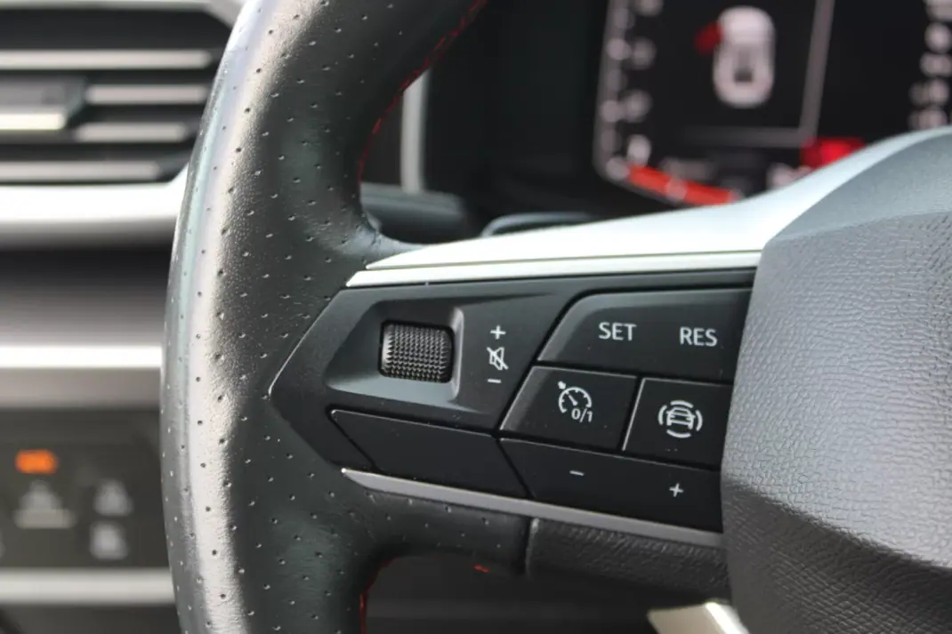 SEAT Leon ST 2022 - 19990 EUR, 183500 km - AUTO.MOTO.pt - 183500km - foto 21 de 29