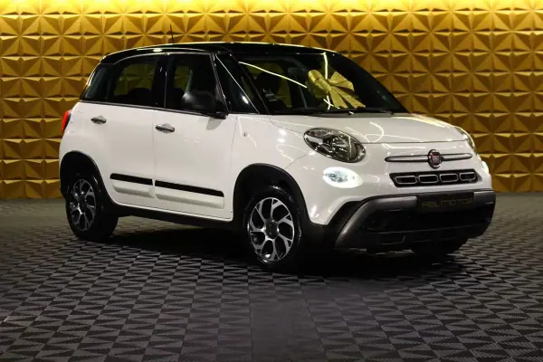 Fiat 500L 2019 - 10890 EUR, 120000 km - AUTO.MOTO.pt - 120000km - foto 4 de 25