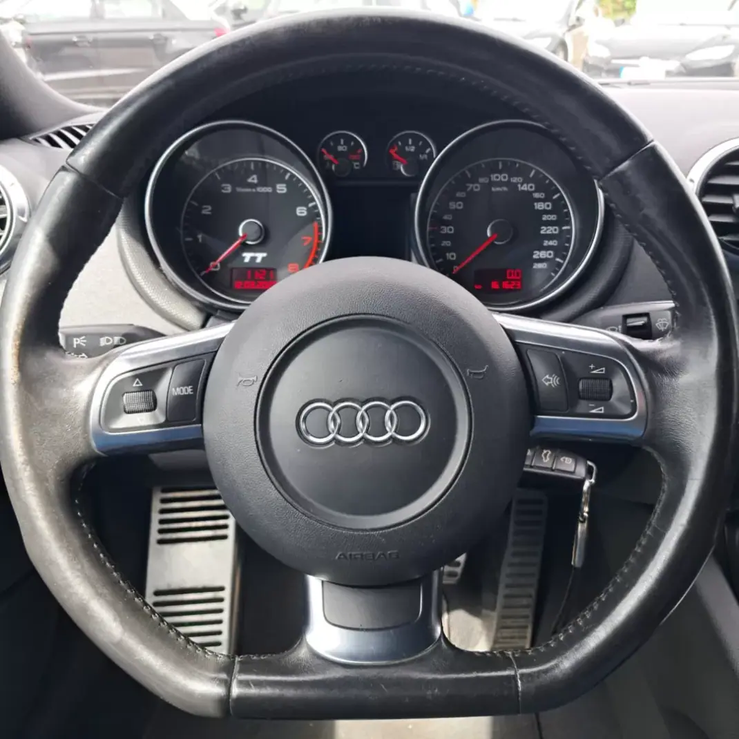 Audi TT Roadster 2010 - 13990 EUR, 164000 km - 164000km - foto 10 de 13