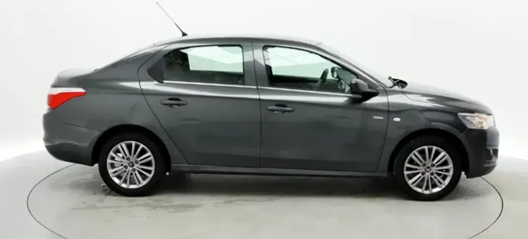 Citroën C-Elysée 2016 - 9490 EUR, 97000 km - AUTO.MOTO.pt - 97000km - foto 4 de 17