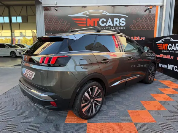 Peugeot 3008 2020 — photo 2 of 21