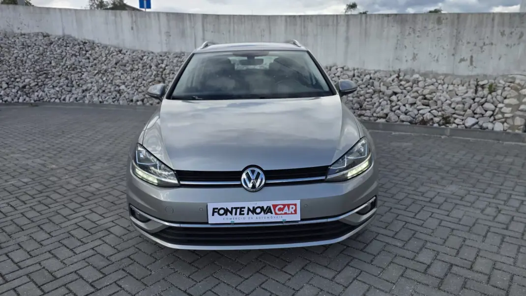 Volkswagen Golf Variant 2017 - 15450 EUR, 192145 km - AUTO.MOTO.pt - 192145km - foto 7 de 18