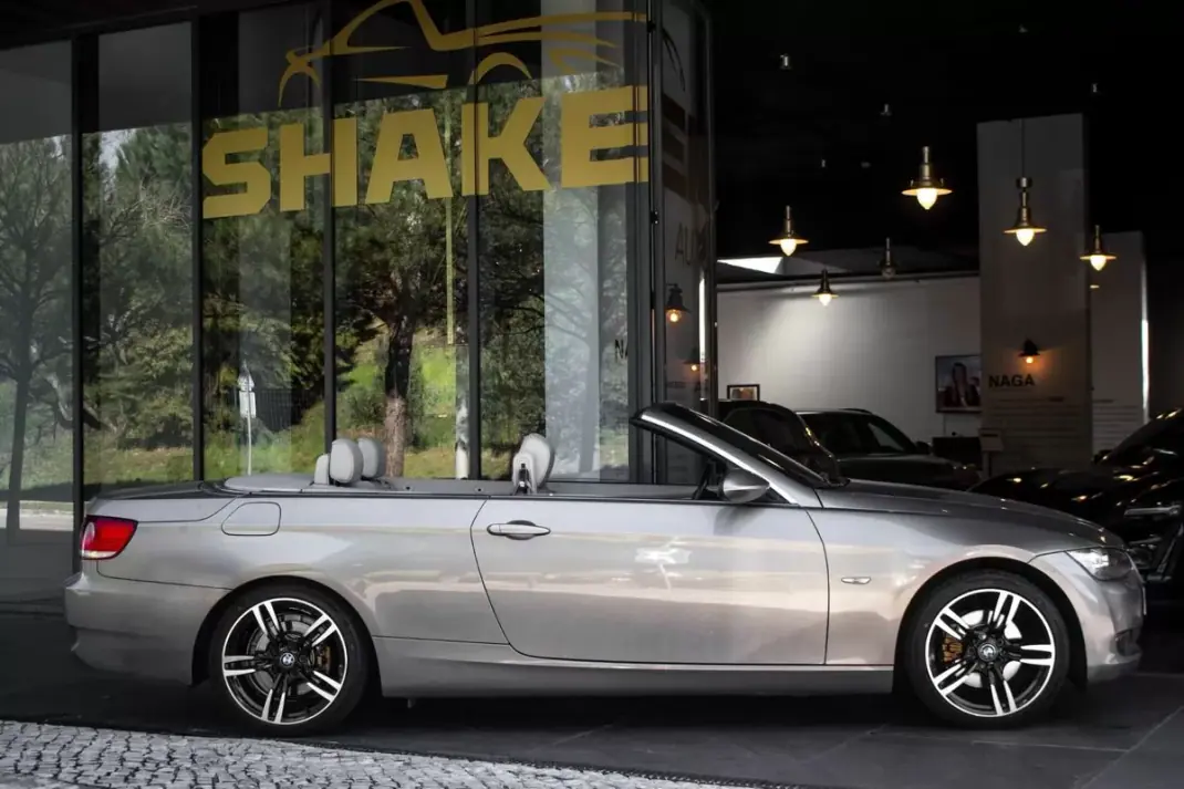 BMW 320 2008 - 15900 EUR, 111378 km - AUTO.MOTO.pt - 111378km - foto 5 de 40