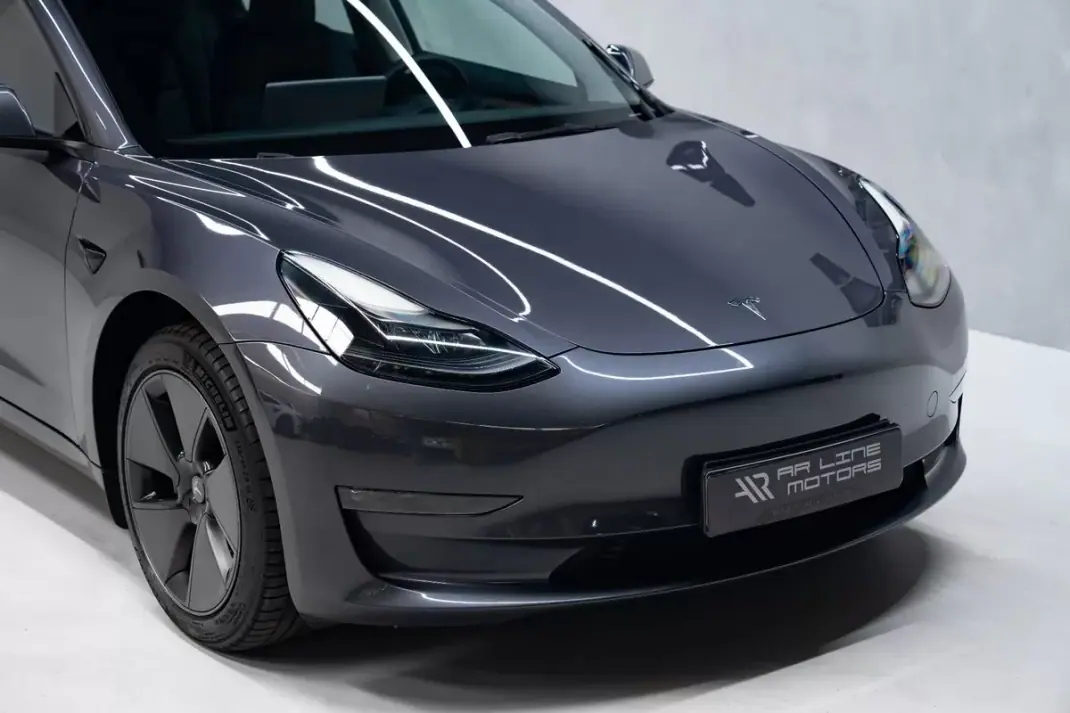 Tesla Model 3 2023 - 31950 EUR, 88000 km - 88000km - foto 6 de 48