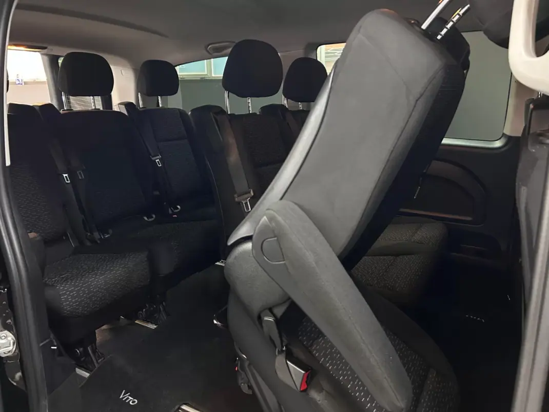 Mercedes-Benz Vito Tourer 2023 - 51900 EUR, 70000 km - 70000km - foto 12 de 13