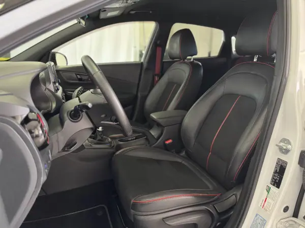 Hyundai Kauai 2019 - 15450 EUR, 78421 km - AUTO.MOTO.pt - 78421km - foto 23 de 37