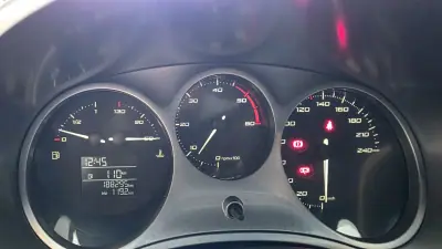 SEAT Leon 2011 - 8900 EUR, 188295 km - AUTO.MOTO.pt - 188295km - foto 42 de 52