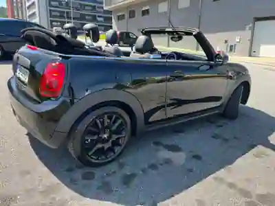 MINI Cabrio 2020 - 18400 EUR, 133000 km - AUTO.MOTO.pt - 133000km - foto 6 de 20