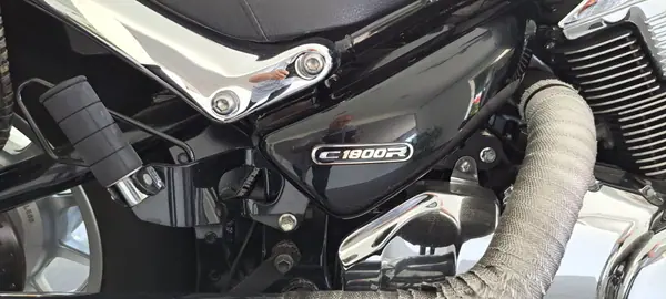 Suzuki Intruder LC 1500 2008 - 10950 EUR, 28000 km - AUTO.MOTO.pt - 28000km - foto 8 de 8