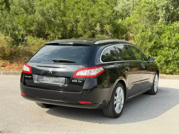 Peugeot 508 SW 2012 - 7900 EUR, 215500 km - AUTO.MOTO.pt - 215500km - foto 13 de 23