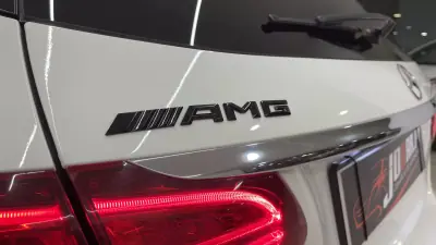 Mercedes-Benz C 43 AMG 2016 - 39990 EUR, 128967 km - AUTO.MOTO.pt - 128967km - foto 10 de 55