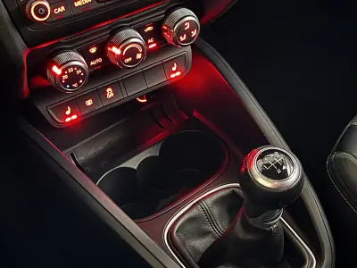 Audi A1 2011 - 9990 EUR, 218000 km - AUTO.MOTO.pt - 218000km - foto 26 de 34