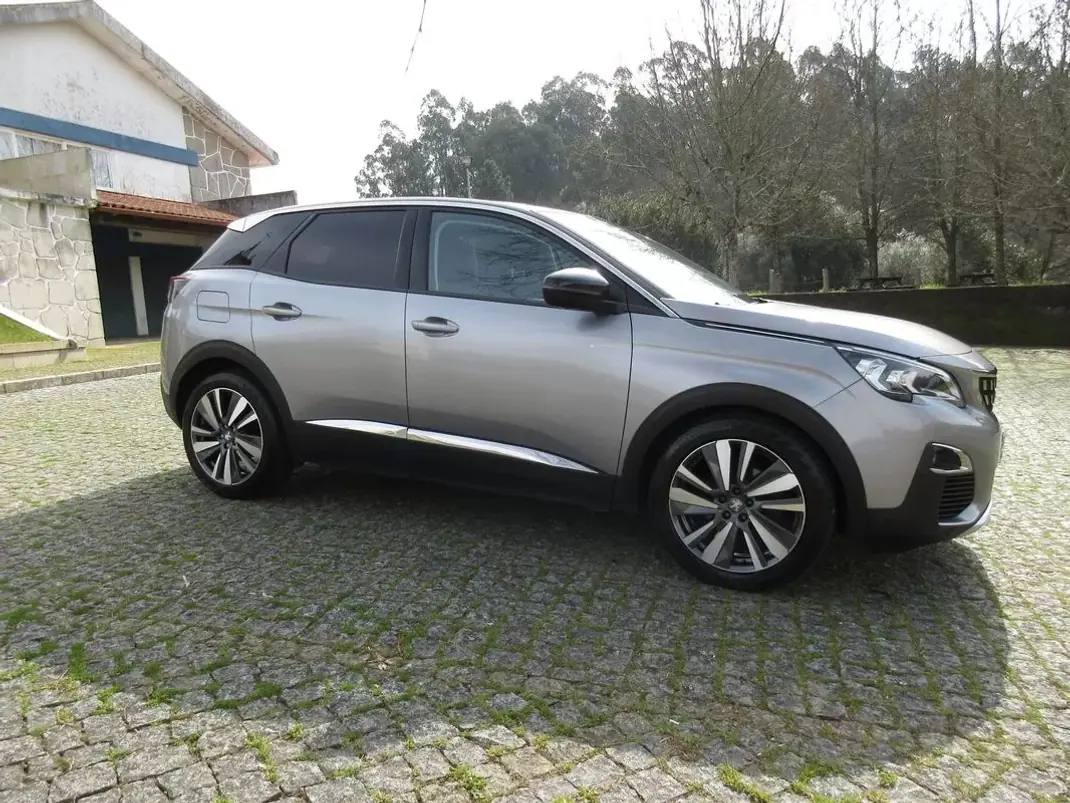 Peugeot 3008 2017 - 17990 EUR, 168000 km - 168000km - foto 11 de 37