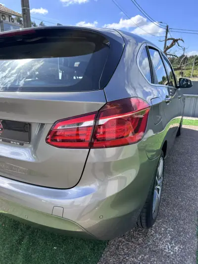 BMW 218 Active Tourer 2014 - 13900 EUR, 150000 km - AUTO.MOTO.pt - 150000km - foto 15 de 64