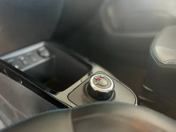 Dacia Spring 2021 - 12900 EUR, 14900 km - AUTO.MOTO.pt - 14900km - foto 14 de 28