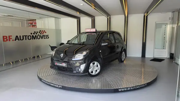 Renault Twingo 2009 - 4900 EUR, 139709 km - AUTO.MOTO.pt - 139709km - foto 14 de 52