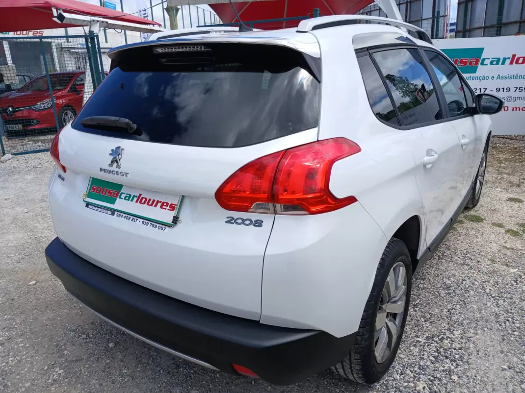 Peugeot 2008 2016 - 8650 EUR, 88623 km - AUTO.MOTO.pt - 88623km - foto 8 de 25