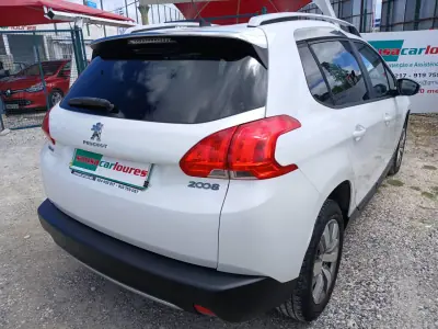 Peugeot 2008 2016 - 8650 EUR, 88623 km - AUTO.MOTO.pt - 88623km - foto 8 de 25