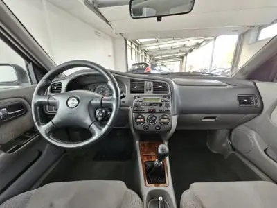 Nissan Primera 2001 - 2650 EUR, 283341 km - AUTO.MOTO.pt - 283341km - foto 20 de 24