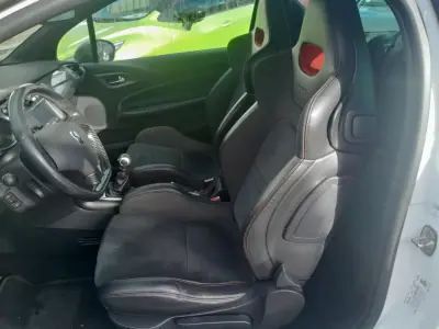 Citroën DS3 2012 - 16900 EUR, 132000 km - AUTO.MOTO.pt - 132000km - foto 13 de 17