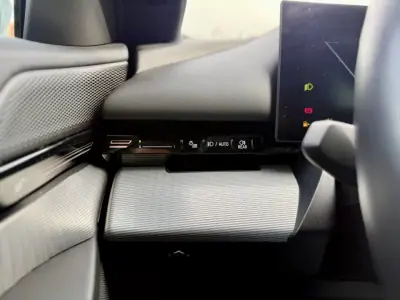 BMW 520 2024 - 52450 EUR, 45000 km - AUTO.MOTO.pt - 45000km - foto 18 de 27