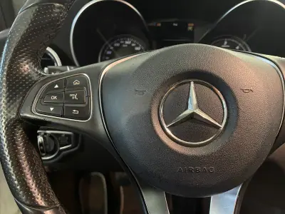 Mercedes-Benz C 220 2015 - 16500 EUR, 266000 km - AUTO.MOTO.pt - 266000km - foto 17 de 29