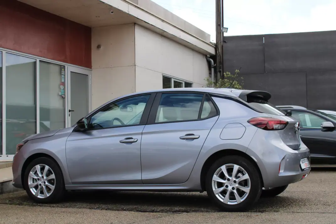 Opel Corsa 2021 - 11490 EUR, 147500 km - AUTO.MOTO.pt - 147500km - foto 12 de 25