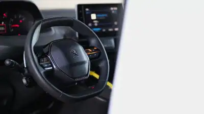 Peugeot Partner L2 caixa automática 130cv 2019 - 17900 EUR, 163000 km - AUTO.MOTO.pt - 163000km - foto 9 de 30
