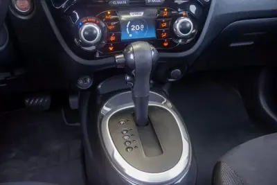 Nissan Juke 2014 - 11900 EUR, 161000 km - AUTO.MOTO.pt - 161000km - foto 9 de 18