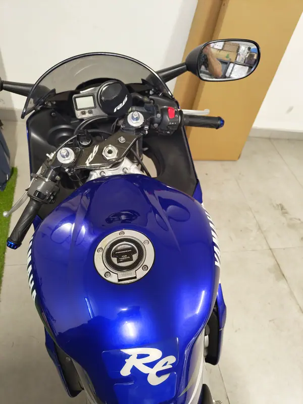 Yamaha YZF R6 2001 - 3900 EUR, 31264 km - AUTO.MOTO.pt - 31264km - foto 5 de 5