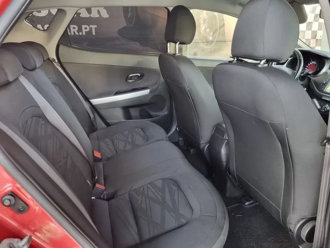 Kia Ceed 2017 - 10500 EUR, 106000 km - AUTO.MOTO.pt - 106000km - foto 22 de 26