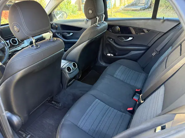 Mercedes-Benz C 200 2016 - 12000 EUR, 227000 km - AUTO.MOTO.pt - 227000km - foto 2 de 5