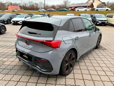 Cupra Born 2022 - 20790 EUR, 86236 km - AUTO.MOTO.pt - 86236km - foto 6 de 14
