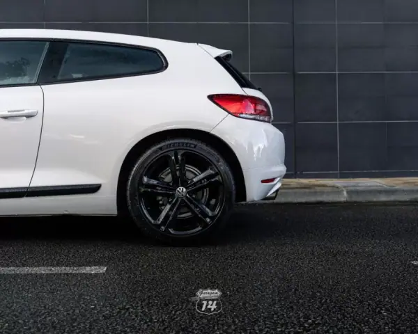 Volkswagen Scirocco 2013 - 16990 EUR, 153299 km - AUTO.MOTO.pt - 153299km - foto 22 de 49
